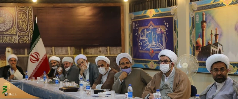 نشست مسئولان دفاتر نمایندگی‌های بعثه رهبری در استانها و مناطق برگزار شد
 6