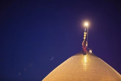 تعویض پرچم گنبد مطهر امام حسین(ع) و حضرت عباس(ع) همزمان با آغاز ماه محرم 7