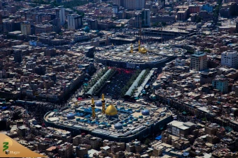 مراسم عزاداری عاشورای حسینی در کربلای معلی

 3