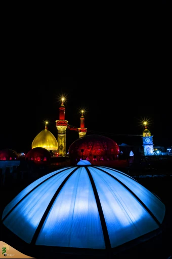 مراسم عزاداری عاشورای حسینی در کربلای معلی

 17