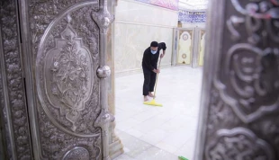 شست‌وشوی حرم‌های کربلا پس از مراسم عاشورا+عکس 2