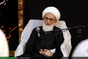 واکنش آیت الله نوری همدانی در پی هتک حرمت به قرآن کریم
