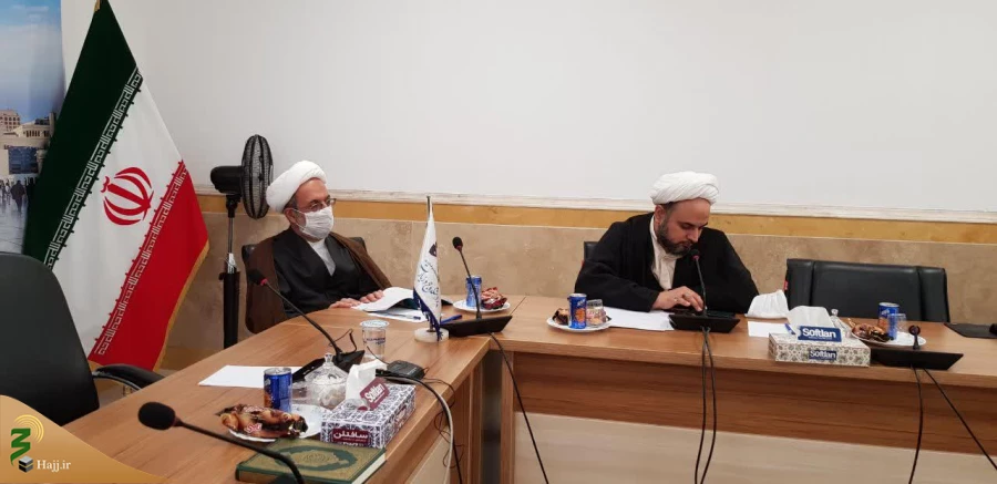 نشست علمی «امام سجاد علیه السلام و بقیع» برگزار شد
 3