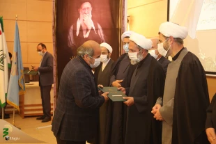 امام جمعه اردبیل:

راهپیمایی اربعین به اعتراض جهانی علیه استکبار تبدیل شود. 3