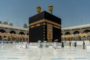 تصاویری از حضور زائران عمره گزار در روز گذشته