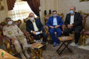 دیدار نماینده ولی فقیه در گیلان با ۲ خانواده معظم شهید و جانباز ۸۵ درصد ناجا 8
