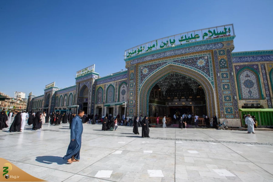 جمع آوری پرچمهای عزا از صحن مقدس عباسی با آغاز ماه ربیع الأول 5