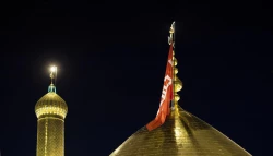 برافراشته شدن پرچم سرخ برفراز گنبد حرم های مطهر امام حسین و حضرت عباس (علیهما السلام) همزمان با فرارسیدن ماه ربیع الاول 5