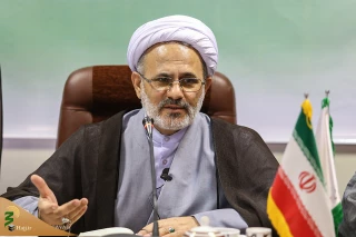 حجت‌الاسلام والمسلمین احمدی تبیین کرد؛

لزوم الگوگیری از اربعین برای تحقق وحدت / مردم در هفته وحدت کجای کار هستند؟