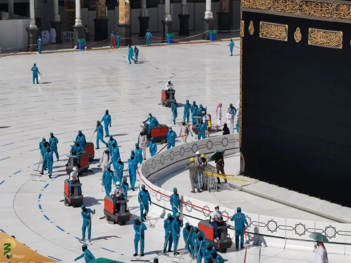 تصاویری از نظافت روزانه مسجدالحرام 6