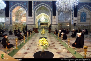 در شام رحلت بانوی کرامت؛

آیین شمعدان گردانی خادمان حضرت معصومه(س) برگزار شد 2