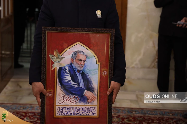 طواف پیکر دانشمند هسته ای شهید محسن فخری زاده در حریم رضوی 11
