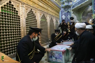 طواف پیکر شهید فخری‌زاده در حرم حضرت معصومه(س)/ اقامه نماز توسط آیت الله نوری همدانی 3