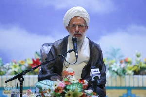 نشانه عالم حقیقی در قرآن