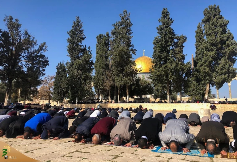 تاویری از برگزاری نماز جمعه در مسجد الاقصی 3