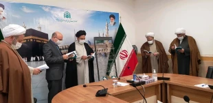 کتاب «مبلغ صادق» رونمایی شد
 6