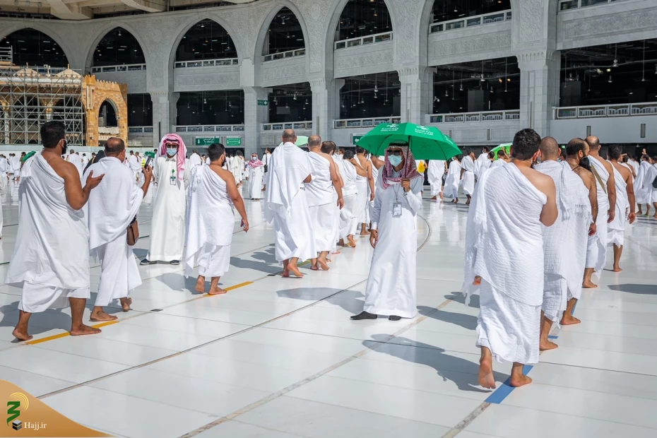 تصاویری از برگزاری نماز در مسجدالحرام و مسجدالنبی 14