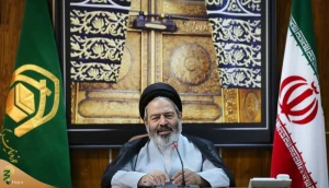 حجة الإسلام والمسلمين نواب:

كان منطق الشهيد سليماني قويا بعيدآ عن التعصب و نظرة الحاج قاسم للعالم كانت جديرة بالثناء