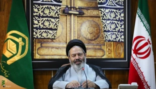 حجة الإسلام والمسلمین نواب:

کان منطق الشهید سلیمانی قویا بعیدآ عن التعصب و نظرة الحاج قاسم للعالم کانت جدیرة بالثناء 2