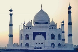 مسجد فاطمة الزهرا(س)؛ تاج محل کویت