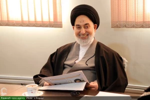 امام جمعه نجف اشرف: استکبار جهانی برای تغییر هویت جوانان تلاش می کند
