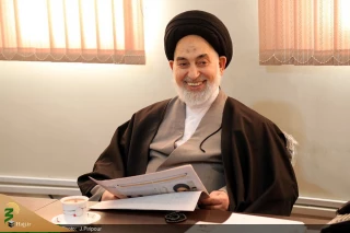 امام جمعه نجف اشرف: استکبار جهانی برای تغییر هویت جوانان تلاش می کند
