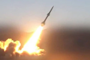 حملات موشکی و پهپادی یمن به اهداف حساس در عربستان