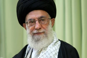 پیام فرمانده کل قوا به مناسبت روز پاسدار:

سپاه با قدرت به فعالیت‌های شایسته خود ادامه دهد