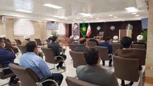 همه باید برای تحقق شعار «تولید؛ پشتیبانی‌ها، مانع‌زدایی‌ها» تلاش کنند
 2