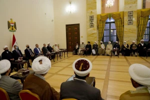 الکاظمی در دیدار علما و روحانیون:

عراق امروز به گفتمان معتدل به شدت نیاز دارد 