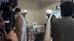 رونمایی از مجموعه کتب «تفسیر همراه» در آستانه ولادت امام مجتبی(ع)