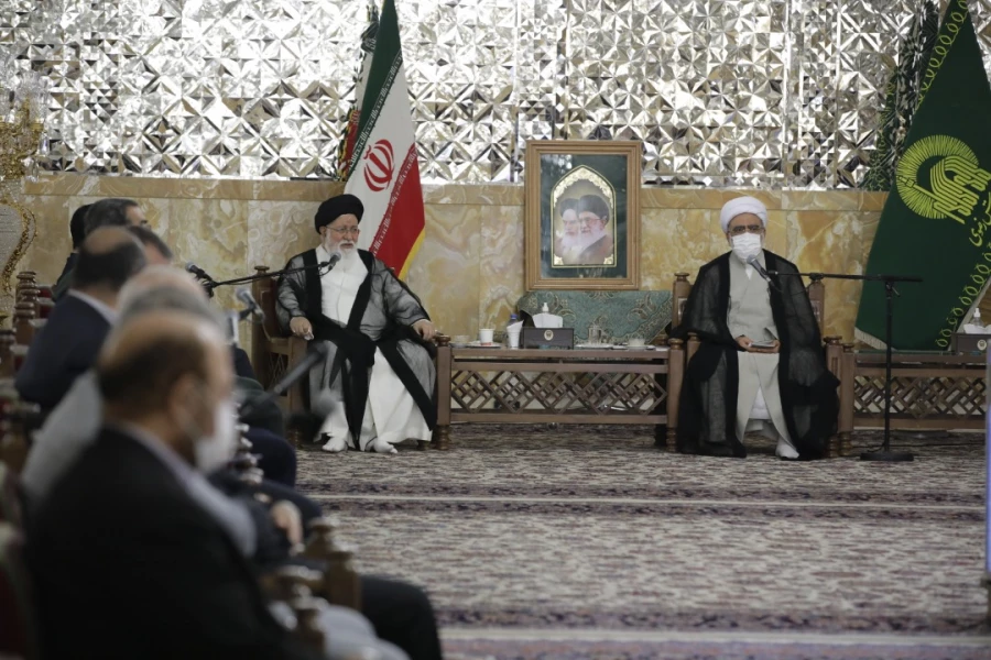 تولیت آستان قدس رضوی تأکید کرد:

دعوت به مشارکت حداکثری در انتخابات محور جشن‌های دهه کرامت 2