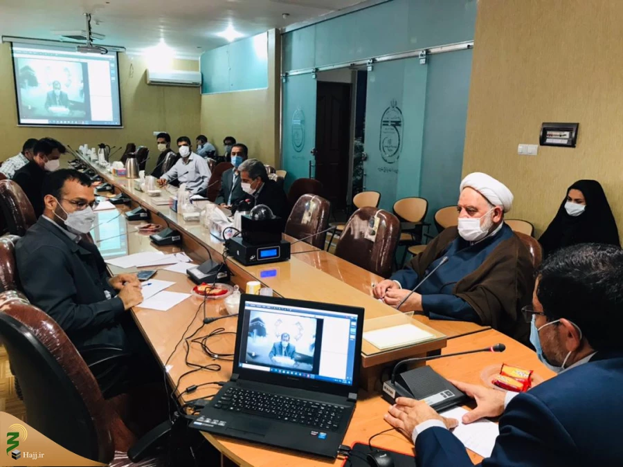 برگزاری جلسه برنامه ریزی هفته حج۱۴۰۰ در مدیریت حج وزیارت استان خراسان جنوبی
  2