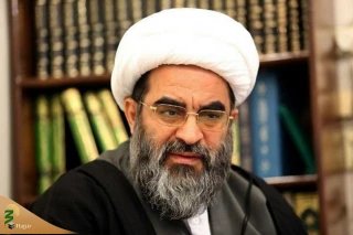 زنان باید در تربیت جامعه در نظام جمهوری اسلامی نقش محوری داشته باشند