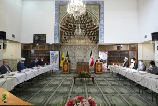 ممثل الولي الفقيه في شوون الحج و الزيارة:

 إيران لها الحق في أن يحضر حجاجها في موسم الجح مثل البلدان الأخري 2