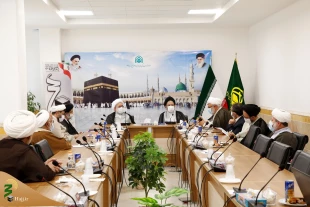 در ششمین روز هفته حج؛ بعثه مقام معظم رهبری دومین تفاهم‌نامه همکاری را امضاء کرد
 8