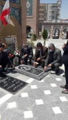 حضور مجموعه کارکنان حج و زیارت و بعثه مقام معظم رهبری در استان اردبیل بر سر مزار شهدای فاجعه منا 
 10