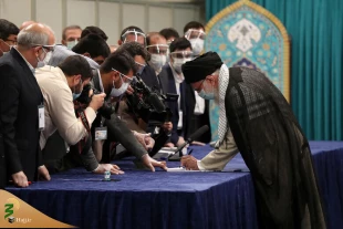 رهبر انقلاب: روز انتخابات، روز ملت ایران و تعیین سرنوشت است 3