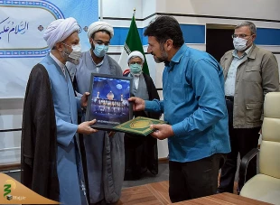 آیین افتتاحیه انجمن «کاتبان وحی» در شاهچراغ(ع) 4