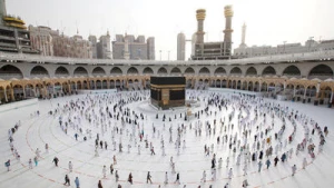 تعیین ۲۵ مسیر برای طواف و استفاده از ۱۵ هزار نفر برای خدمت رسانی به زائران