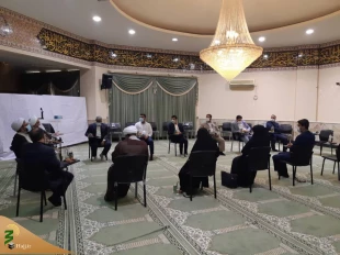 نشست با موضوع " امام حسین ( ع ) ، اربعین و نقش شوراهای اسلامی " در بندرعباس برگزار شد 3