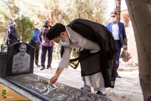 Hajj and Pilgrimage officials respect to the martyrs of Mina and Mecca 3
