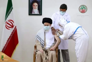رهبر معظم انقلاب نوبت دوم واکسن ایرانی کرونا را دریافت کردند