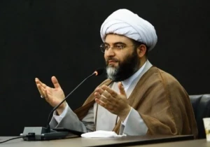 حجت‌الاسلام محمد قمی:

مراسم محرم امسال جدی‌تر و پررنگ‌تر از همیشه برگزار می‌شود