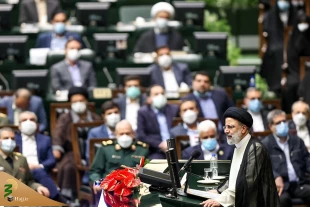 مراسم تحلیف هشتمین رییس جمهوری اسلامی ایران برگزار شد 5