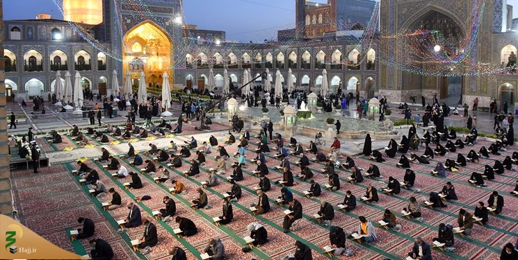 رعایت 90 درصدی دستورالعمل‌ها در حرم امام رضا (ع)
 2