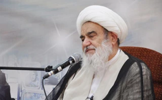 آیت الله مظاهری: 

عزاداری‌های حسینی کهنه و ملالت آور نمی‌شود