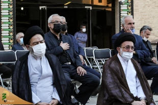 در سازمان حج و زیارت برگزار شد؛

مراسم بزرگداشت نماینده اسبق بعثه مقام معظم رهبری در مدینه  17