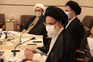آیت الله حسینی بوشهری:

انتظارات جامعه از حوزه‌های علمیه فراتر رفته است/عدم آینده نگری موجب ایستایی می شود