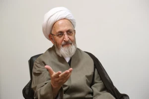 آیت الله سبحانی در مراسم آغاز سال تحصیل جدید حوزه:

شیوه برگزاری دروس حوزه بستگی به شرایط و تصمیم شورای عالی دارد